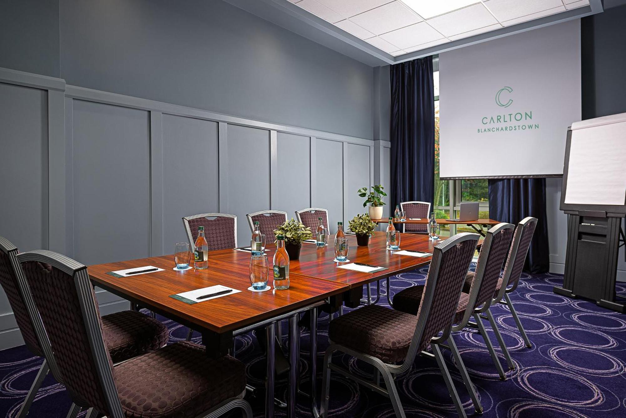 Carlton Hotel Blanchardstown Eksteriør billede
