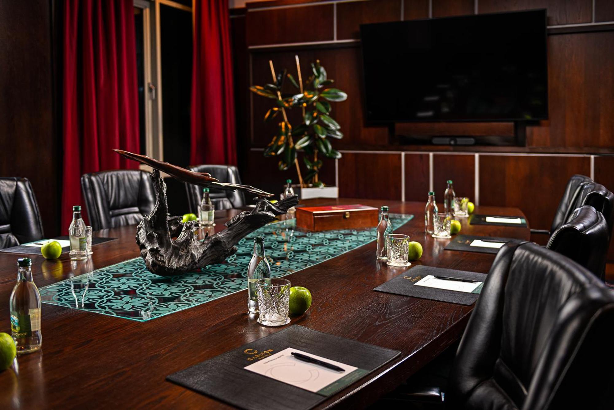 Carlton Hotel Blanchardstown Eksteriør billede