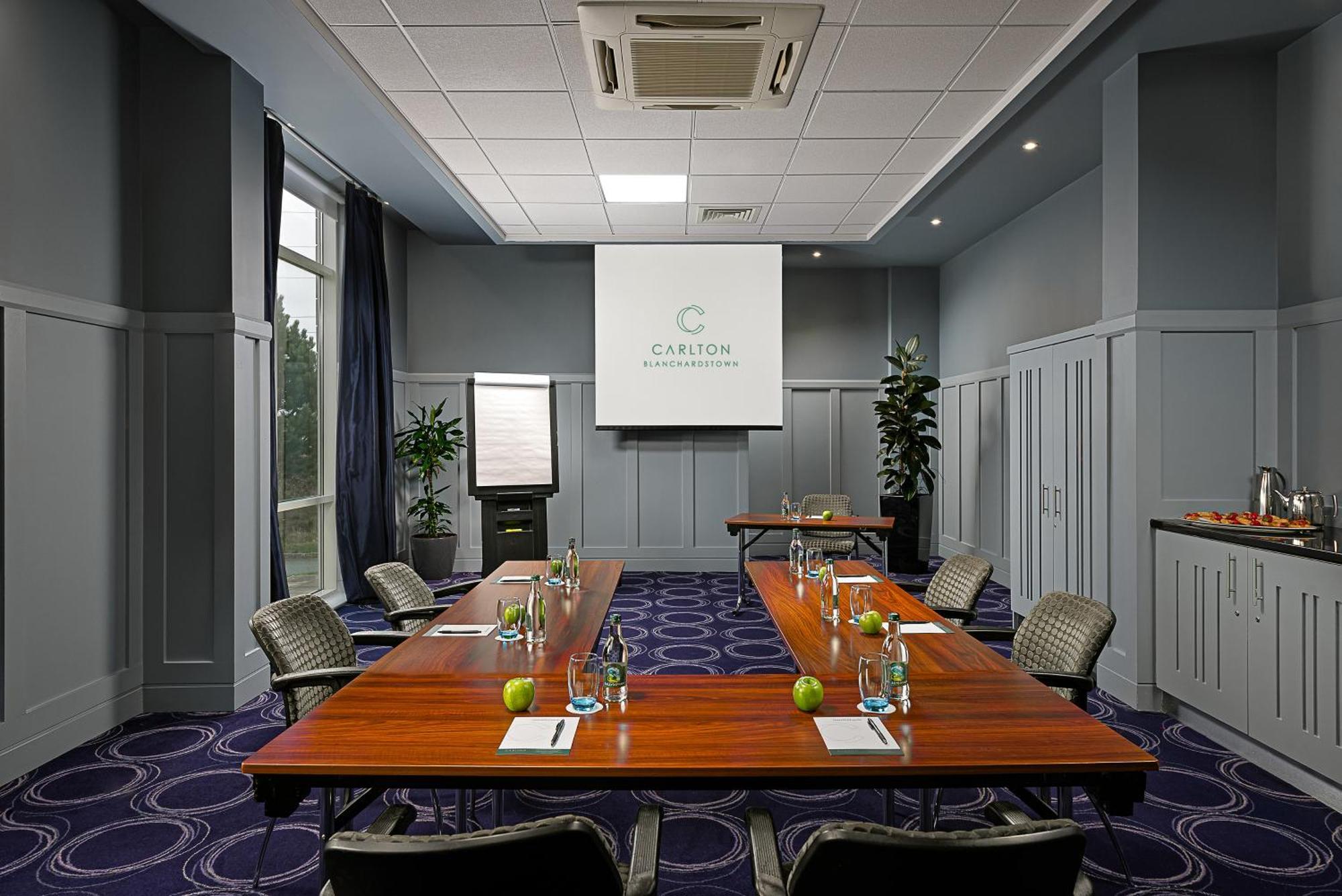 Carlton Hotel Blanchardstown Eksteriør billede