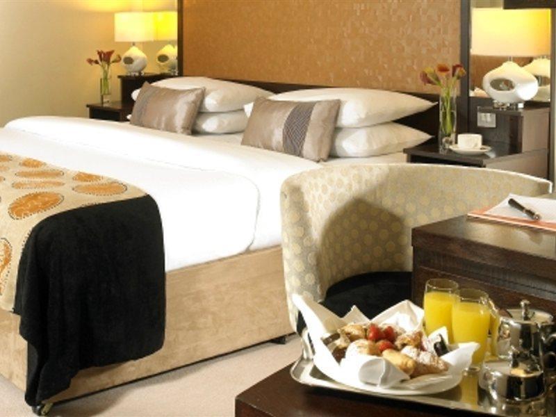 Carlton Hotel Blanchardstown Eksteriør billede
